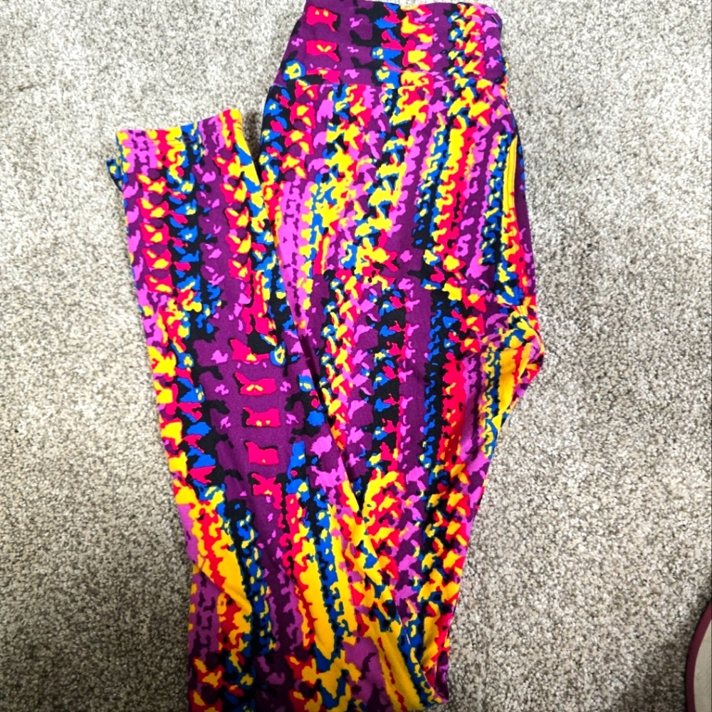 NWOT LuLaRou leggings OS